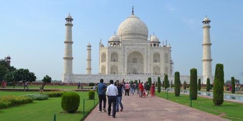 Day 03: Delhi-Sikandra-Agra (205 Km's)