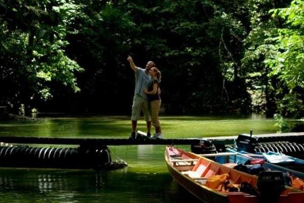 Romantic Kerala Honeymoon Package